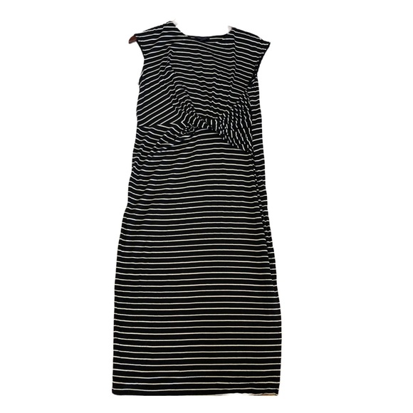 Tommy Hilfiger Dresses & Skirts - TOMMY HILFIGER cap-sleeved black and white striped Large Women’s maxi dress
